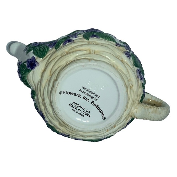Vintage Teapot Raised Purple Violets in Basket Floral Hand Painted Large 1980’s - Picture 12 of 16